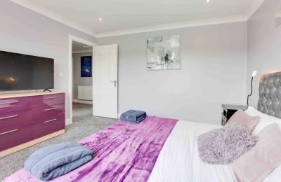 6 Bed Detached House, Wayside Bungalows, CM17